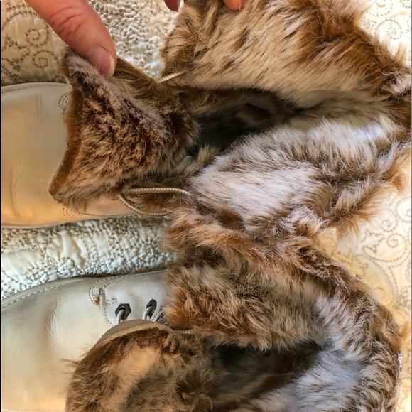 Timberland boots, fur lined, Woman’s Size 7.5 - Picture 6 of 12